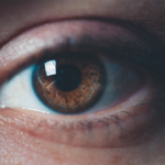 ¿Basurita en el ojo?